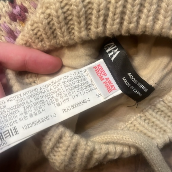 Winter hat. - Picture 2 of 2